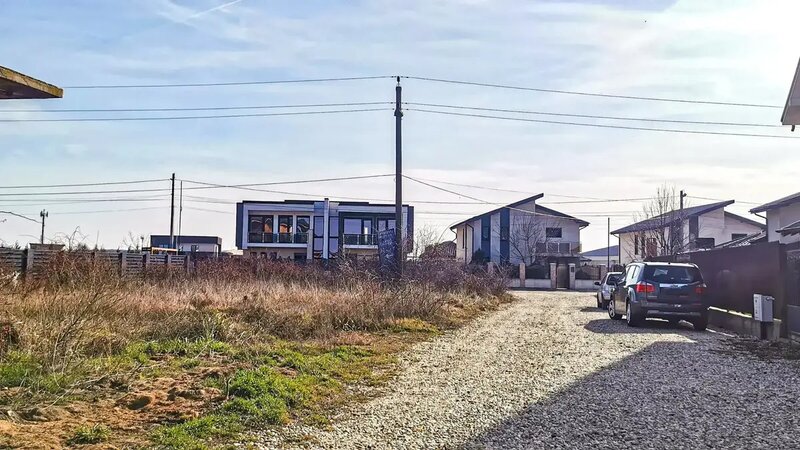 Ostratu, loturi intravilane 600 mp langa malul lacului,